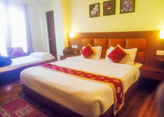 Hotel Zingkham Residency
